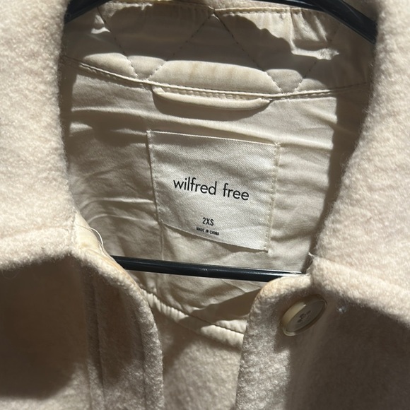 Women's Cream Jacket - Picture 2 of 4